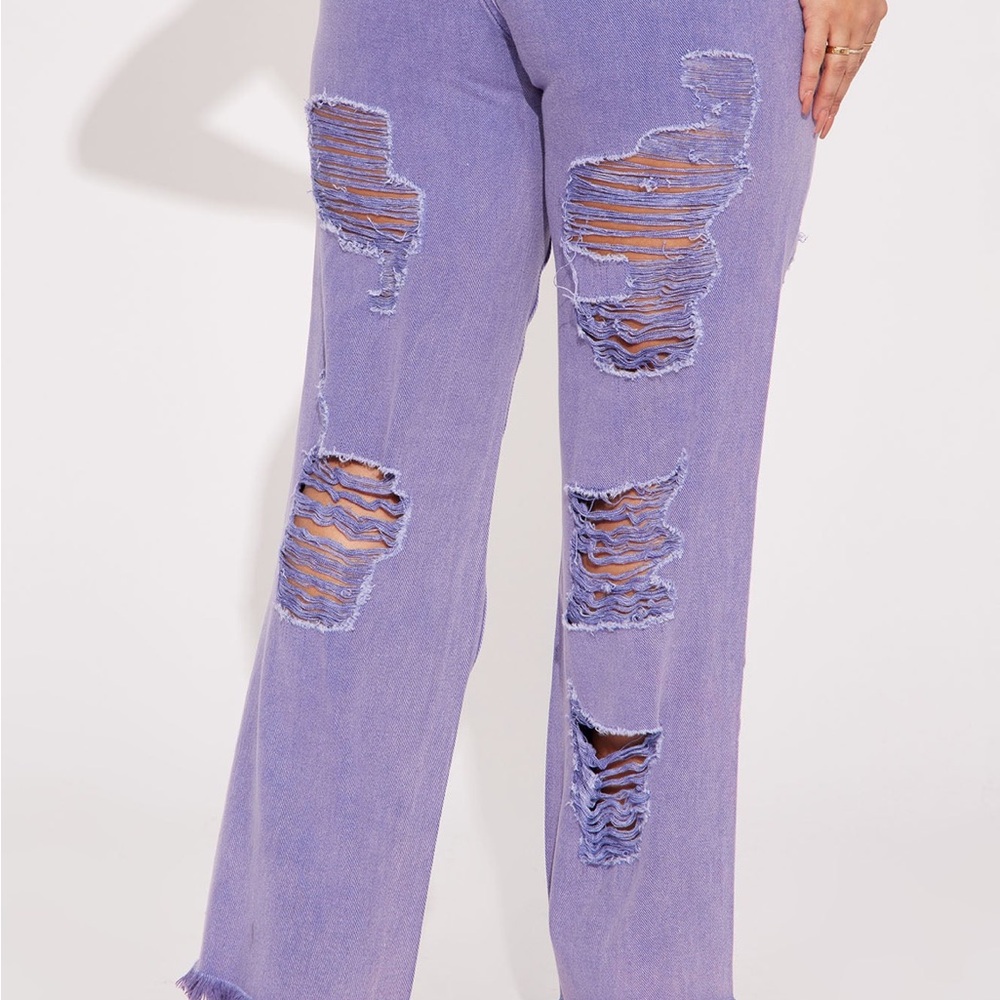 Wide leg ripped jeans